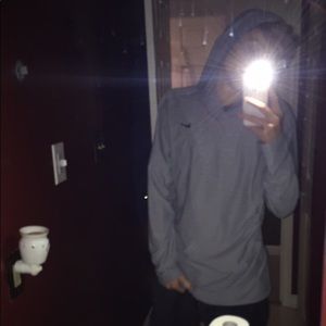 Meet your Posher, Dj